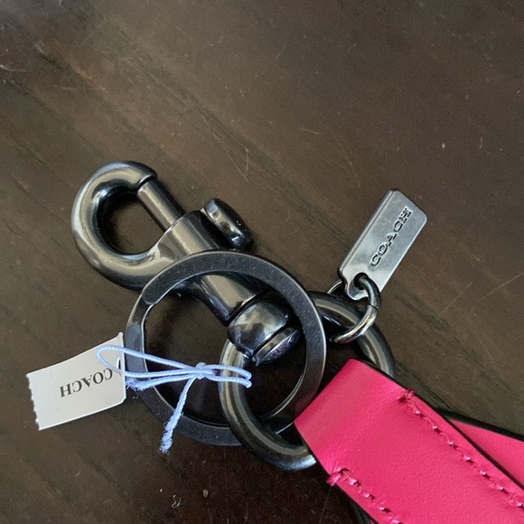 Authentic Coach Fob Brand New With Tags - Picture 2 of 4